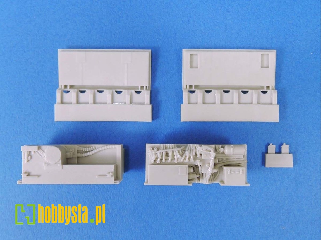 Ah-1z Avionics And Ammo Bay Set - zdjęcie 1 Ah-1z Avionics And Ammo Bay Set - zdjęcie 1