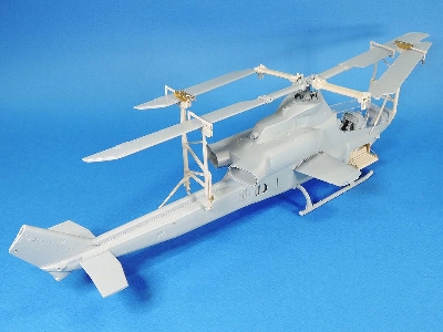 Ah-1z Upgrade Blade Fold Rack Set - zdjęcie 5