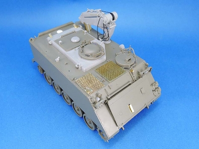 M113 Fitter Conversion Set (For 1/35 M113s) - zdjęcie 3