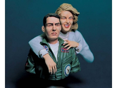 Top Gun Pilot & Girl Bust - zdjęcie 1