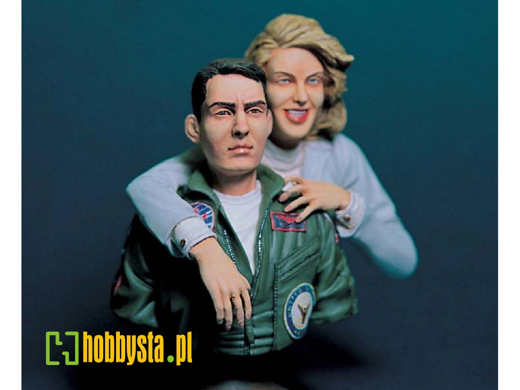 Top Gun Pilot & Girl Bust - zdjęcie 1