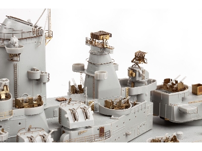 USS Iowa BB-61 part 2 1/350 - HOBBY BOSS - zdjęcie 16