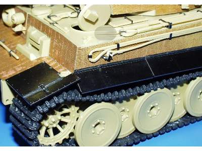  Tiger I Mid.  Production exterior 1/35 - Academy Minicraft - bl - zdjęcie 10