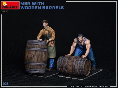 Men With Wooden Barrels - zdjęcie 8