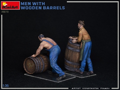 Men With Wooden Barrels - zdjęcie 9