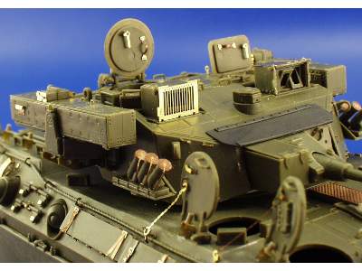  Type 89 IFV JGSDF 1/35 - Trumpeter - blaszki - zdjęcie 5