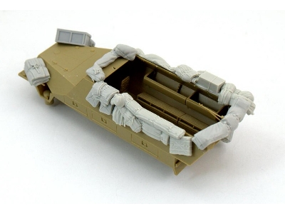 Stowage Set For Sd.Kfz 251 Ausf D - zdjęcie 2