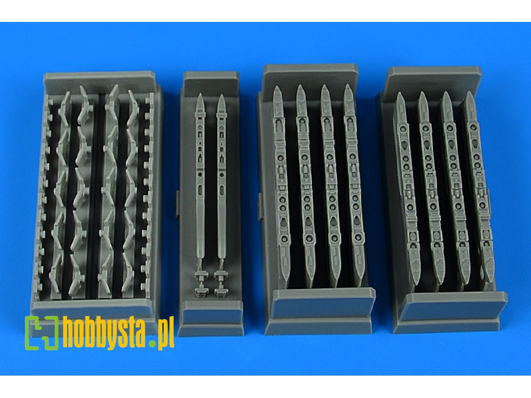 Su-25 Frogfoot wing pylons - early version - zdjęcie 1 Su-25 Frogfoot wing pylons - early version - zdjęcie 1