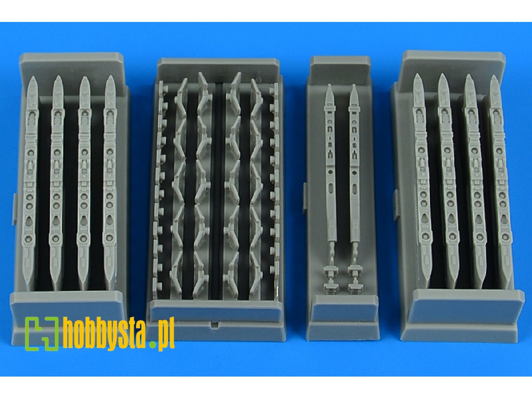 Su-25 Frogfoot wing pylons - early - zdjęcie 1 Su-25 Frogfoot wing pylons - early - zdjęcie 1