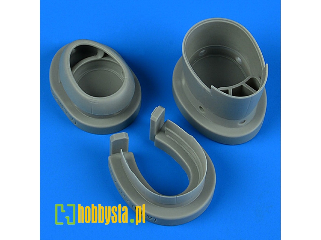 P-47D/M Thunderbolt cowling and cooling flaps (closed) - zdjęcie 1 P-47D/M Thunderbolt cowling and cooling flaps (closed) - zdjęcie 1