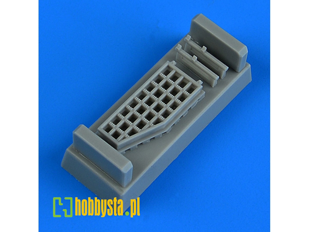 Z-37 Čmelåk step board - zdjęcie 1 Z-37 Čmelåk step board - zdjęcie 1
