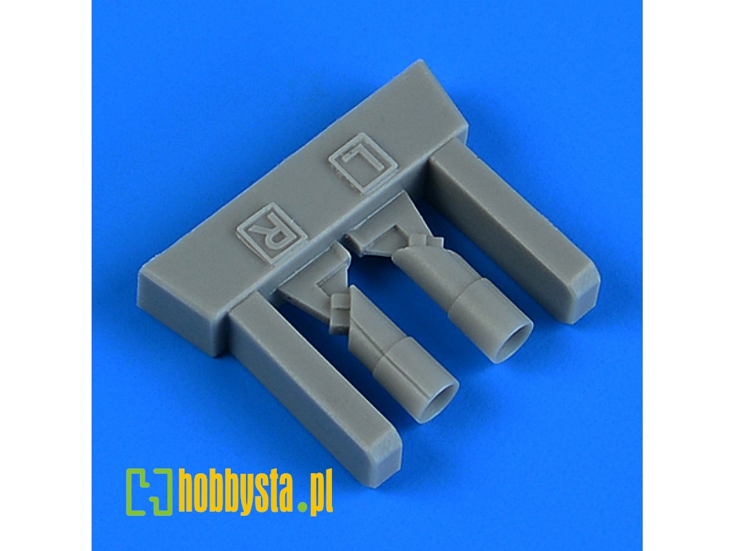 Z-37 Čmelåk exhaust - zdjęcie 1 Z-37 Čmelåk exhaust - zdjęcie 1