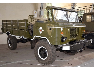 GAZ-66B Soviet 4x4 2t truck for airborne forces - zdjęcie 23