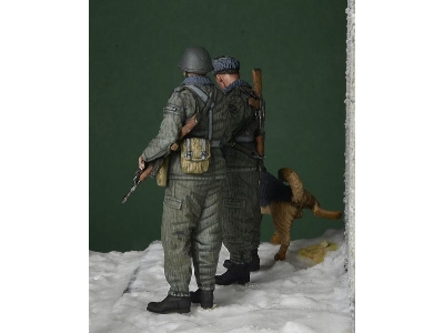 East German Border Troops With Dog, Winter 1970-80's - zdjęcie 4