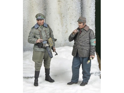 East German Border Troops Officer And Civilian Volunteer, Winter 1970-80's - zdjęcie 1