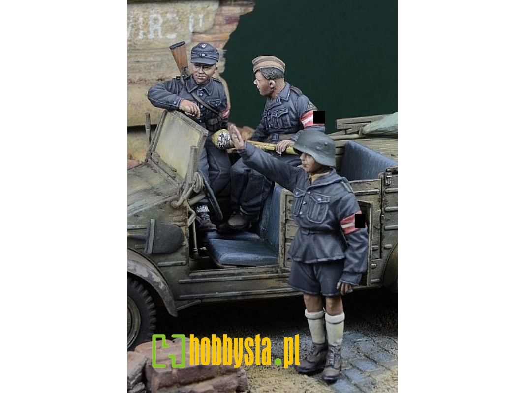 Hitlerjugend Boys, Germany 1945, For Kubelwagen - zdjęcie 1
