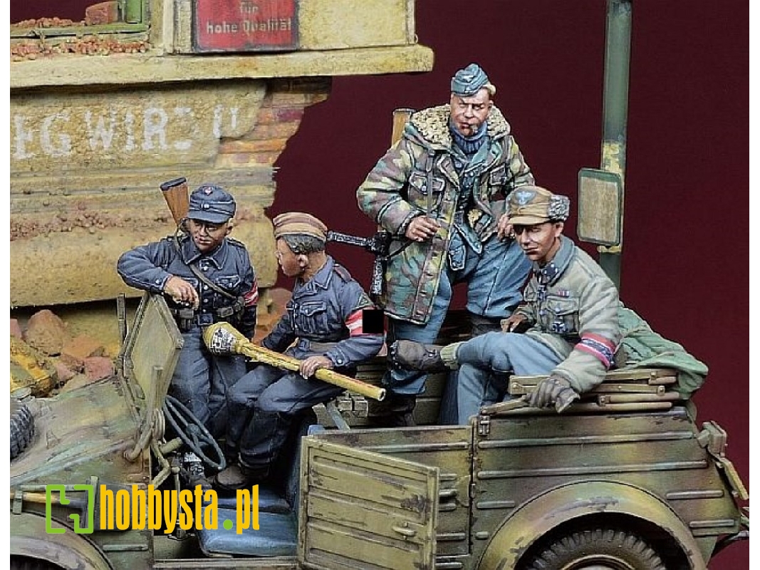 Kubelwagen Crew Vol. 2 Berlin 1945 - 4 Figures Set - zdjęcie 1 Kubelwagen Crew Vol. 2 Berlin 1945 - 4 Figures Set - zdjęcie 1