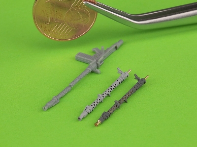 Mg-34 (7,92mm) - Lufy Niemieckiego Karabinu Maszynowego - Wersja Z Perforowaną Chłodnicą - Używana Przez Piechotę I Na Wcze - zd