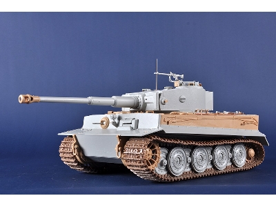 Pz.Kpfw.Vi Ausf.E Sd.Kfz.181 Tiger I (Late Production) - zdjęcie 16