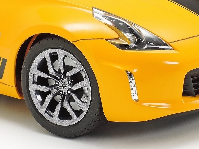 Nissan 370z Heritage Edition - zdjęcie 4