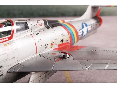 F-84f Thunderstreak 'us Sweep-wing Fighter' - zdjęcie 9