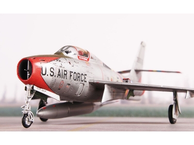 F-84f Thunderstreak 'us Sweep-wing Fighter' - zdjęcie 16
