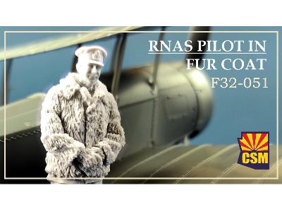 Rnas Pilot In Fur Coat - zdjęcie 1