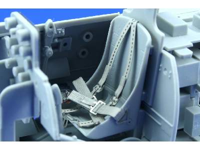  SBD late seatbelts 1/32 - Trumpeter - blaszki - zdjęcie 2