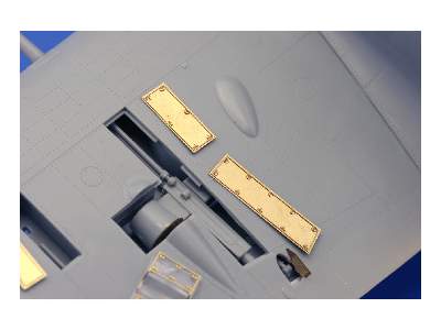  Spitfire Mk. Vb exterior 1/32 - Hobby Boss - blaszki - zdjęcie 4