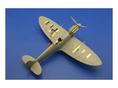  Spitfire Mk. Vb exterior 1/32 - Hobby Boss - blaszki - zdjęcie 21