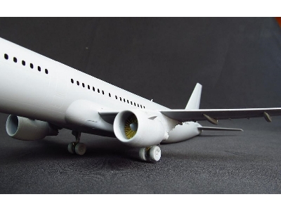 Airbus A321 Detailing Set (Designed To Be Used With Zvezda Kits) - zdjęcie 5