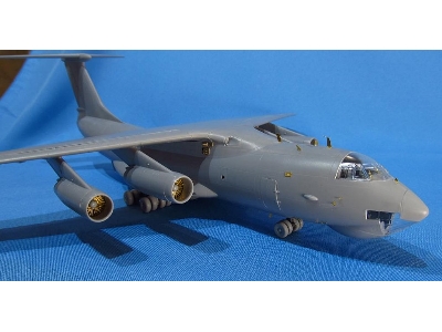 Ilyushin Il-76 Md (Designed To Be Used With Zvezda Kits) - zdjęcie 2