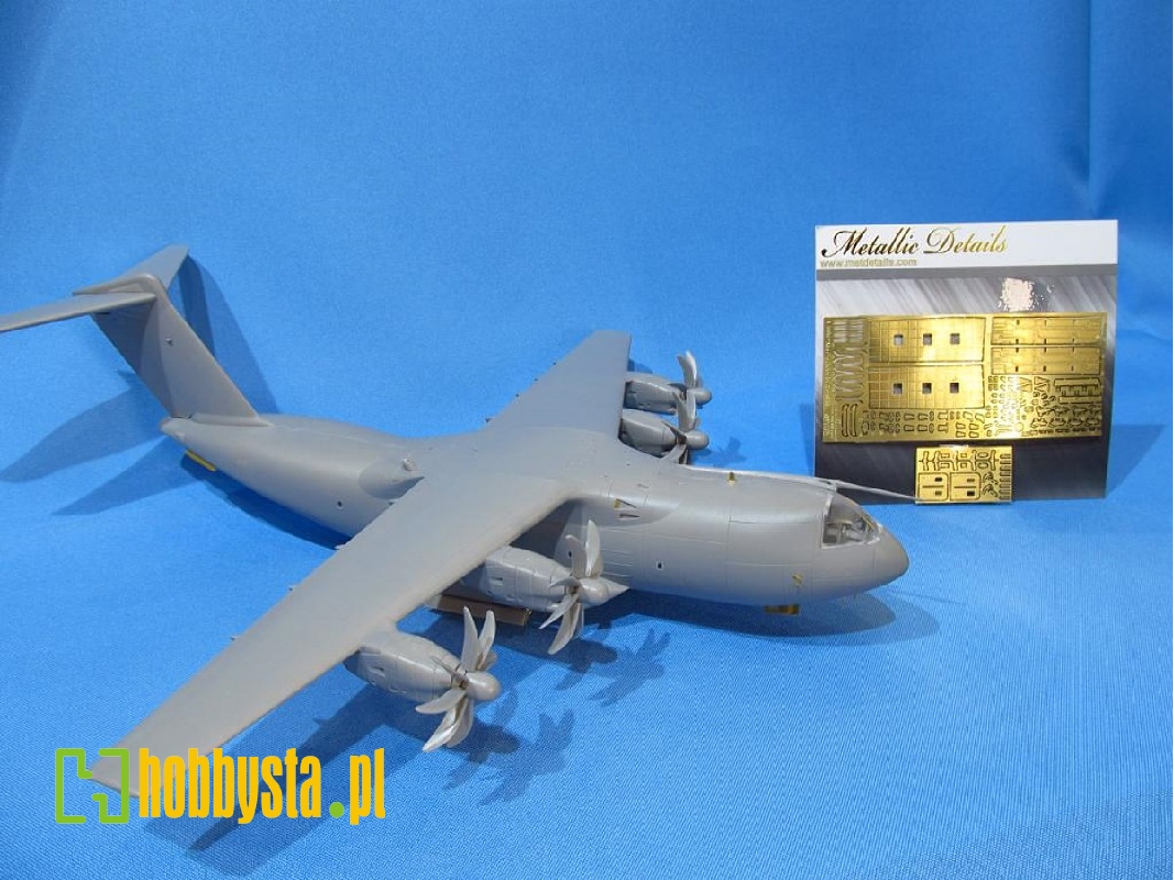 Airbus A400m (Designed To Be Used With Revell Kits) - zdjęcie 1 Airbus A400m (Designed To Be Used With Revell Kits) - zdjęcie 1