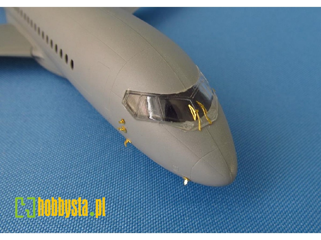 Sukhoi Superjet 100 (Designed To Be Used With Zvezda Kits) - zdjęcie 1 Sukhoi Superjet 100 (Designed To Be Used With Zvezda Kits) - zdjęcie 1