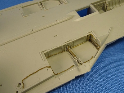 Sukhoi Su-34 Fullback Detailing Set For Undercarriage Legs And Undercarriage Bay (For Hobby Boss And Kitty Hawk Model Kits) - zd