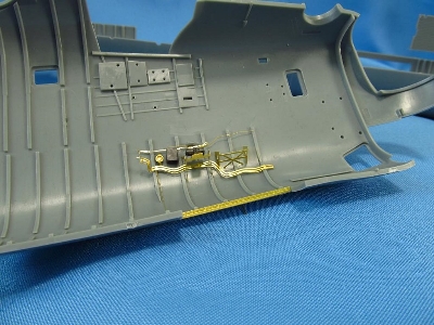 Consolidated B-24 D/J Liberator Wheel Bay Detailing Set (Designed To Be Used With Hobby Boss Kits) - zdjęcie 3