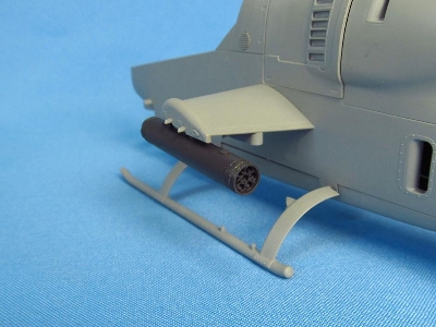 Xm157 2.75 Inch Rocket Launcher (For Ah-1g icm, Special Hobby And Revell Kits) - zdjęcie 4