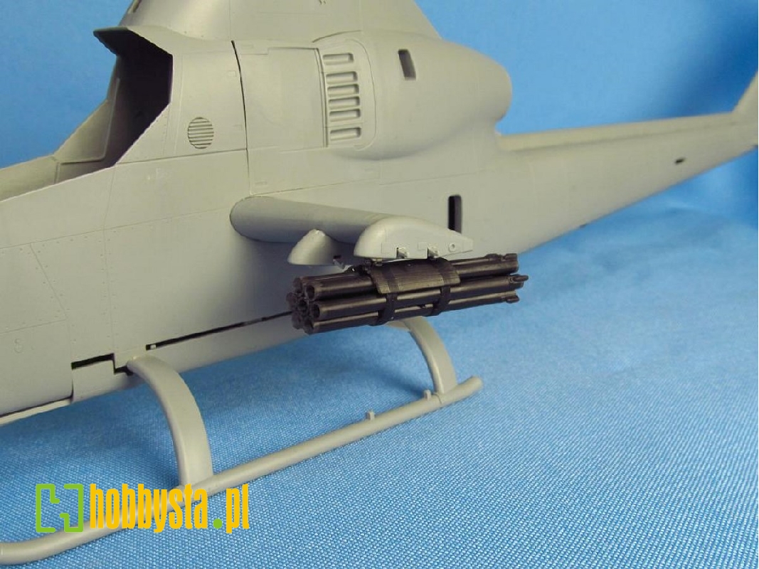 Xm158 2.75 Inch Rocket Launcher (For Ah-1g icm, Special Hobby And Revell Kits) - zdjęcie 1 Xm158 2.75 Inch Rocket Launcher (For Ah-1g icm, Special Hobby And Revell Kits) - zdjęcie 1