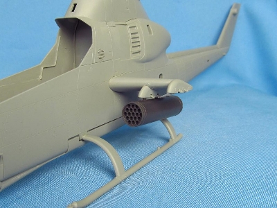 Xm159 2.75 Inch Rocket Launcher (For Ah-1g icm, Special Hobby And Revell Kits) - zdjęcie 1