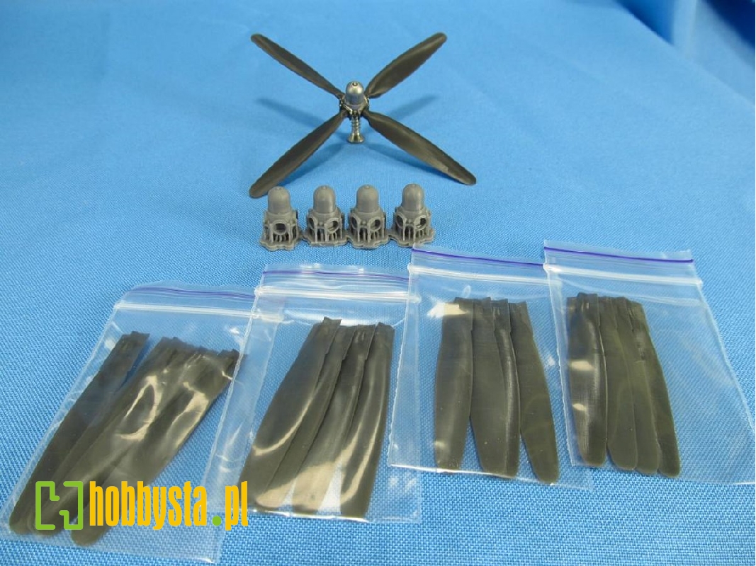 Consolidated B-24/Boeing B-29 Hamilton Standard Propellers (For Monogram And Revell Kits) - zdjęcie 1