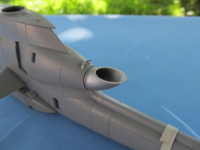 Bell Ah-1 G - Exhaust (Designed To Be Used With Icm And Special Hobby Kits) - zdjęcie 2