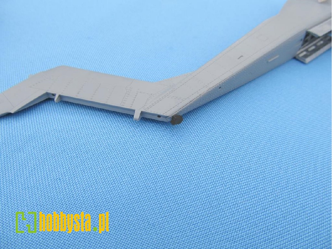 North American/Rockwell Ov-10 Bronco - Exterior Part 2 (Designed To Be Used With Icm Kits) - zdjęcie 1 North American/Rockwell Ov-10 Bronco - Exterior Part 2 (Designed To Be Used With Icm Kits) - zdjęcie 1