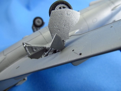 Mikoyan Mig-17 - Landing Gears (Designed To Be Used With Hobby Boss Kits) - zdjęcie 8