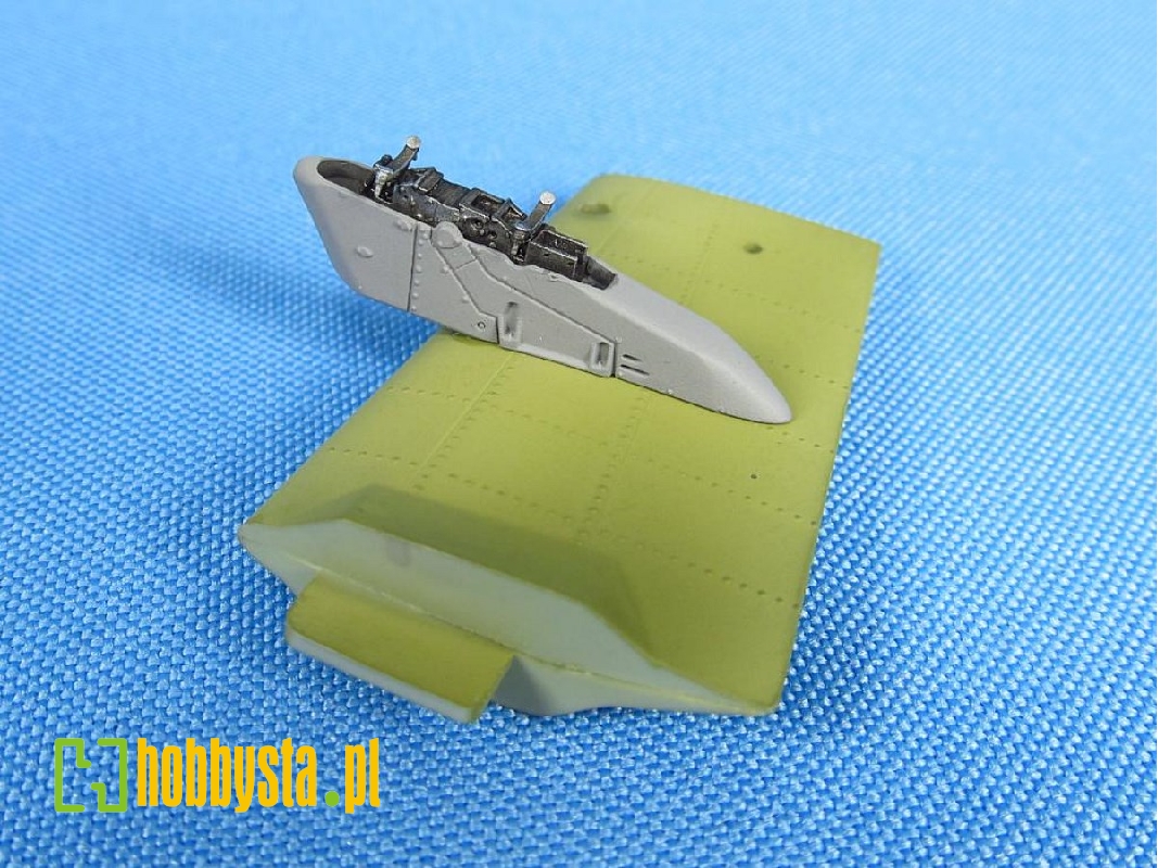 Boeing/Hughes Ah-64 Apache - Pylons Early Type (For Academy And Hasegawa Kits) - zdjęcie 1 Boeing/Hughes Ah-64 Apache - Pylons Early Type (For Academy And Hasegawa Kits) - zdjęcie 1