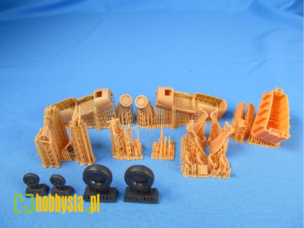 Grumman C-2 A Greyhound - Landing Gears And Bays Set (Designed To Be Used With Kinetic Model Kits) - zdjęcie 1 Grumman C-2 A Greyhound - Landing Gears And Bays Set (Designed To Be Used With Kinetic Model Kits) - zdjęcie 1