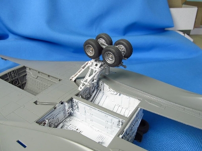 Rockwell B-1 B Lancer - Landing Gears Set With Wheels Bay (For Revell Kits) - zdjęcie 9