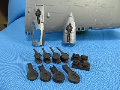 Boeing B-17 F/G Flying Fortress - Turbo-chargers (Designed To Be Used With Monogram And Revell Kits) - zdjęcie 2