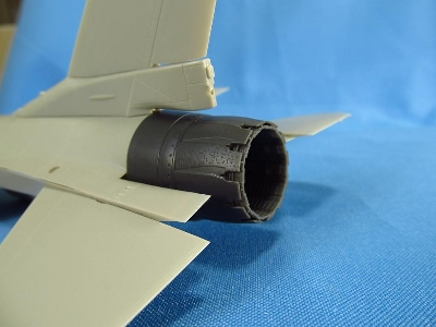 Lockheed-martin F-16 C - Opened Jet Nozzle For Engine F110 (Designed To Be Used With Tamiya Kits) - zdjęcie 3