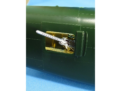 Consolidated B-24 Liberator - Waist-gunners Cabin (For Monogram And Revell Kits) - zdjęcie 9