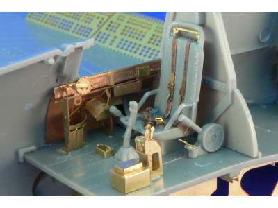  SB2C-4 interior 1/48 - Accurate Miniatures - blaszki - zdjęcie 9